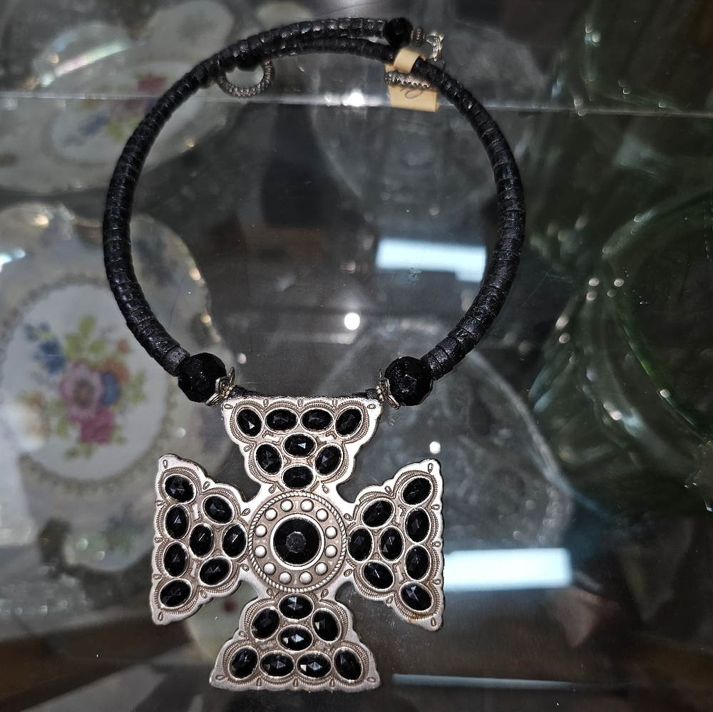 Southwest Native Design Black Heishi Choker W Cross Pendant